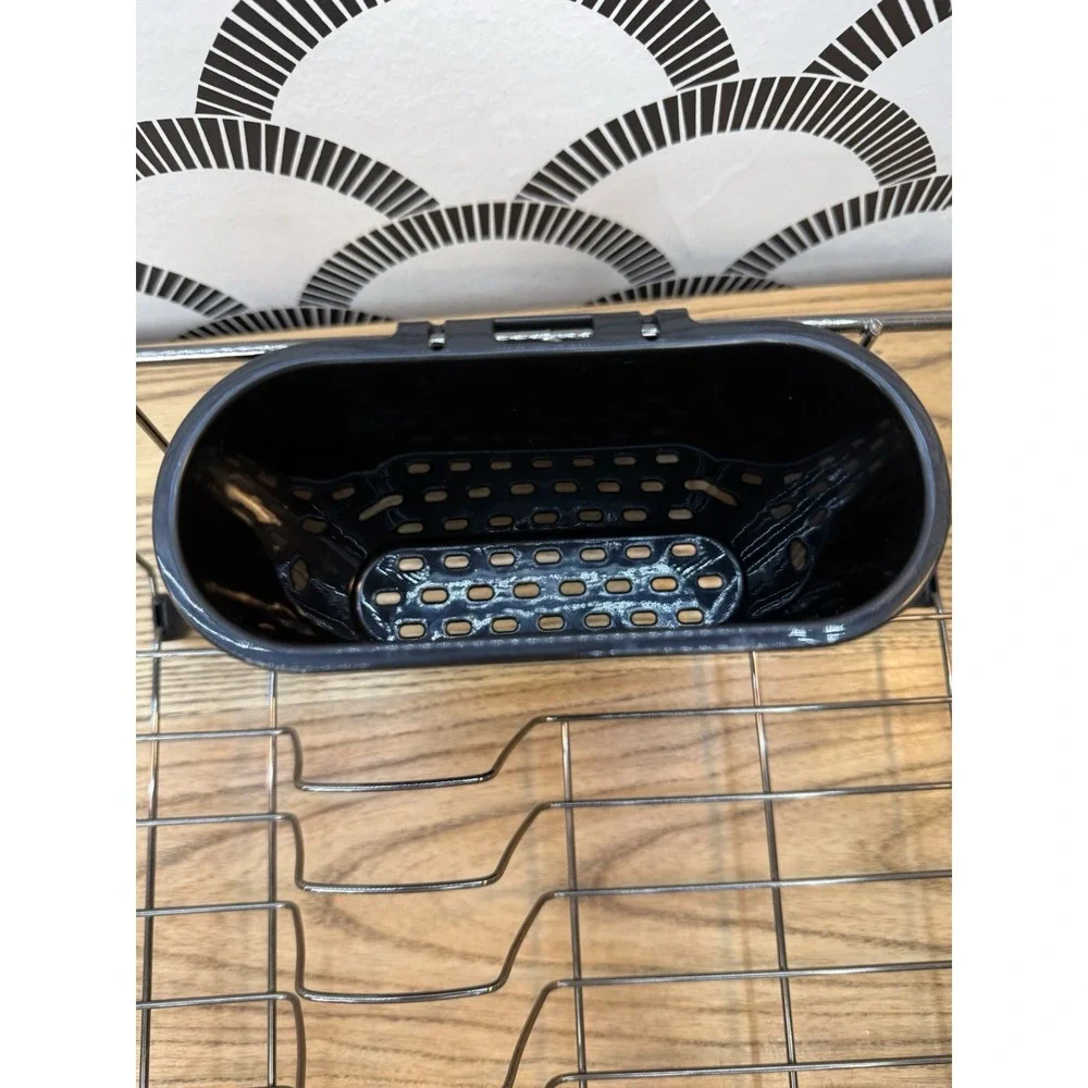 Rubbermaid new